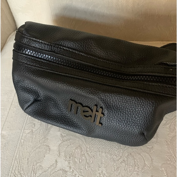 Melt Cosmetics Electrip Collection Eyeshadow Palette Lipsticks Bag BNIB - Picture 12 of 16